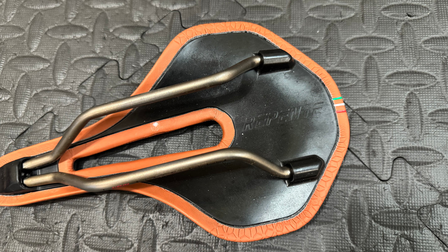 Saddle | Selle Repente Quasar Saddle 142mm | (Used Item)