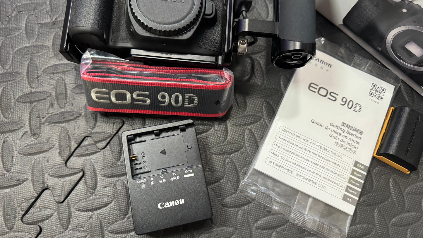 Canon 90d + Extras | (Used Item)