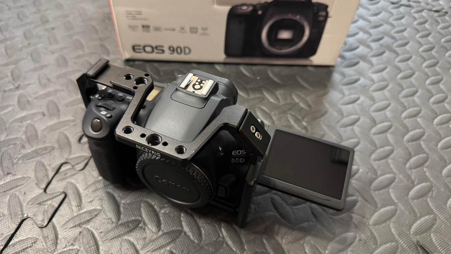 Canon 90d + Extras | (Used Item)