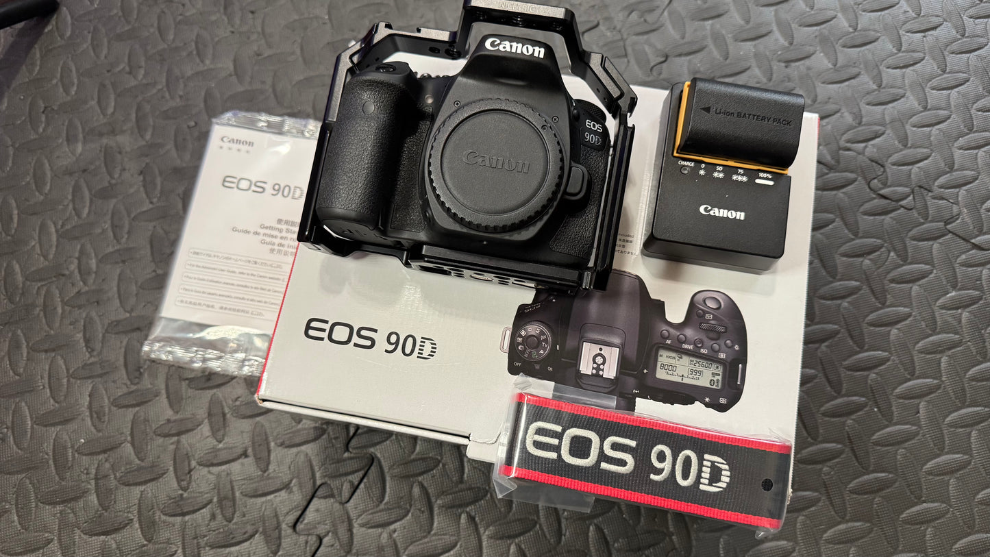 Canon 90d + Extras | (Used Item)
